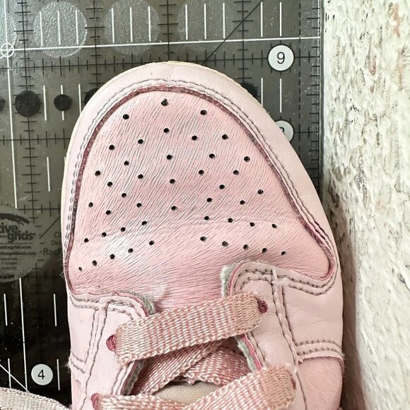 Nike Dunk Low SE Youth Sz 1Y AA3146 601 Triple Prism Pink Leather Training Shoes - Picture 14 of 14